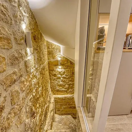 Lejlighed Historic Loft By Architect, Near Louvre *
