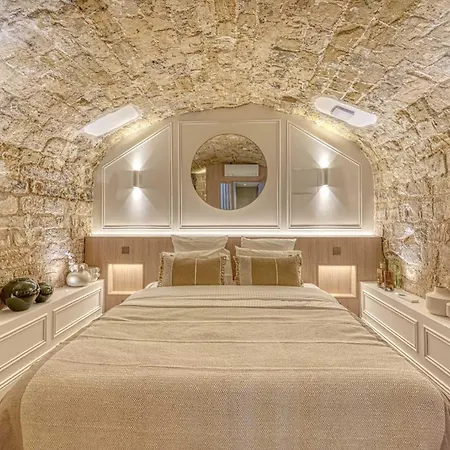 Lejlighed Historic Loft By Architect, Near Louvre *