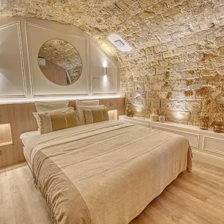 Lejlighed Historic Loft By Architect, Near Louvre *