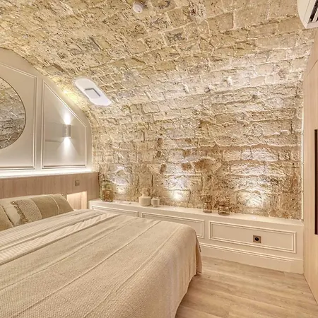 Historic Loft By Architect, Near Louvre * Paris